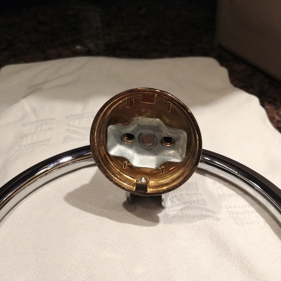 NWOT Gold and silver Hand towel  holder - Picture 5 of 6